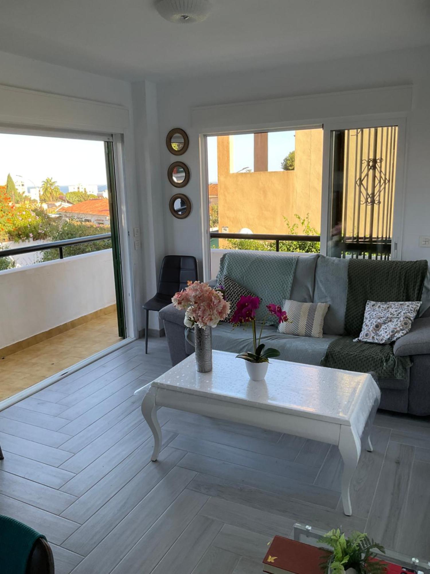 Appartement Moderne Pour 6 Adultes Benalmádena Exterior foto